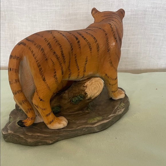 Tiger Figurine - Orange and Brown - Picture 3 of 4